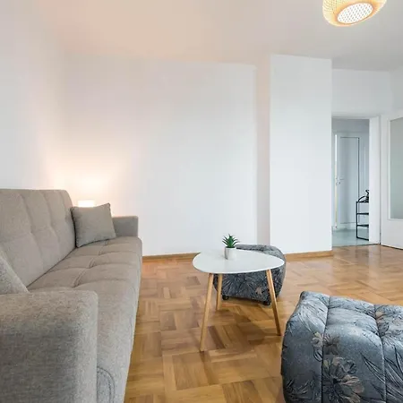 Bright And Comfy Place Varna